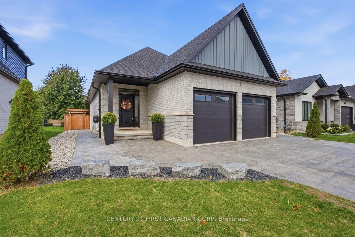 Photo 4 of 12 Briscoe Crescent, Strathroy-Caradoc, NE — HOMEH