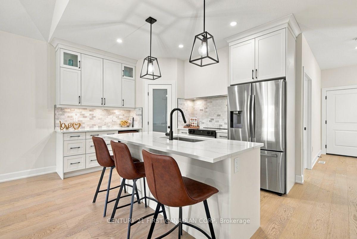 Photo 13 of 12 Briscoe Crescent, Strathroy-Caradoc, NE — HOMEH