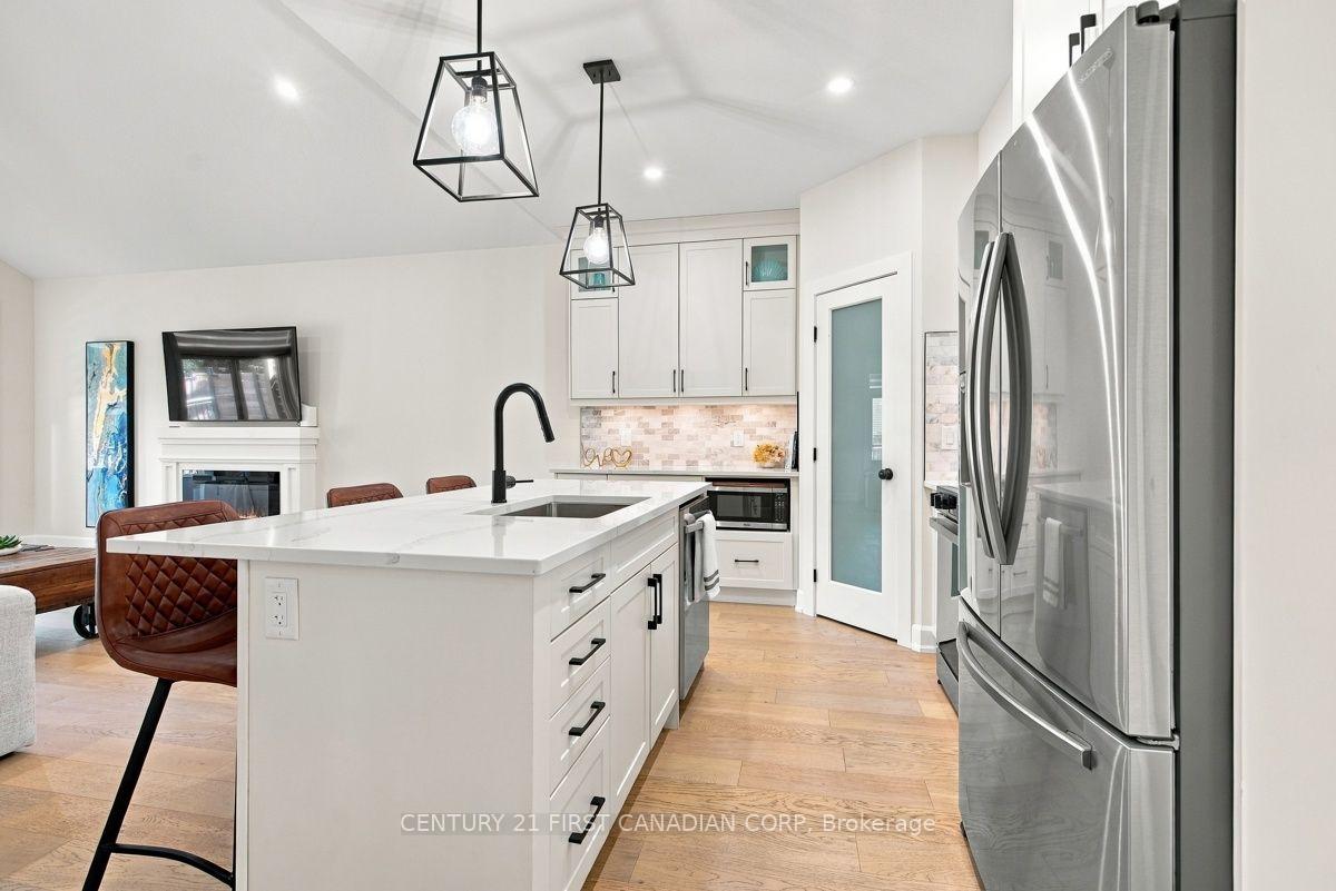 Photo 17 of 12 Briscoe Crescent, Strathroy-Caradoc, NE — HOMEH