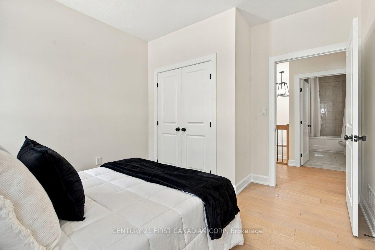 Photo 27 of 12 Briscoe Crescent, Strathroy-Caradoc, NE — HOMEH