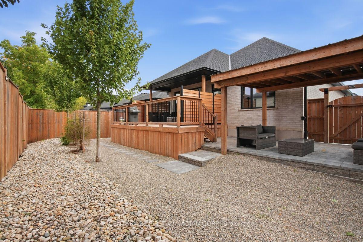 Photo 45 of 12 Briscoe Crescent, Strathroy-Caradoc, NE — HOMEH