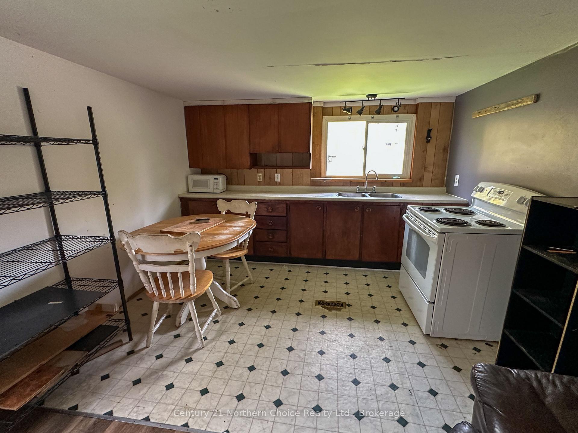Photo 3 of 93 Forest Drive, Ear Falls — HOMEH