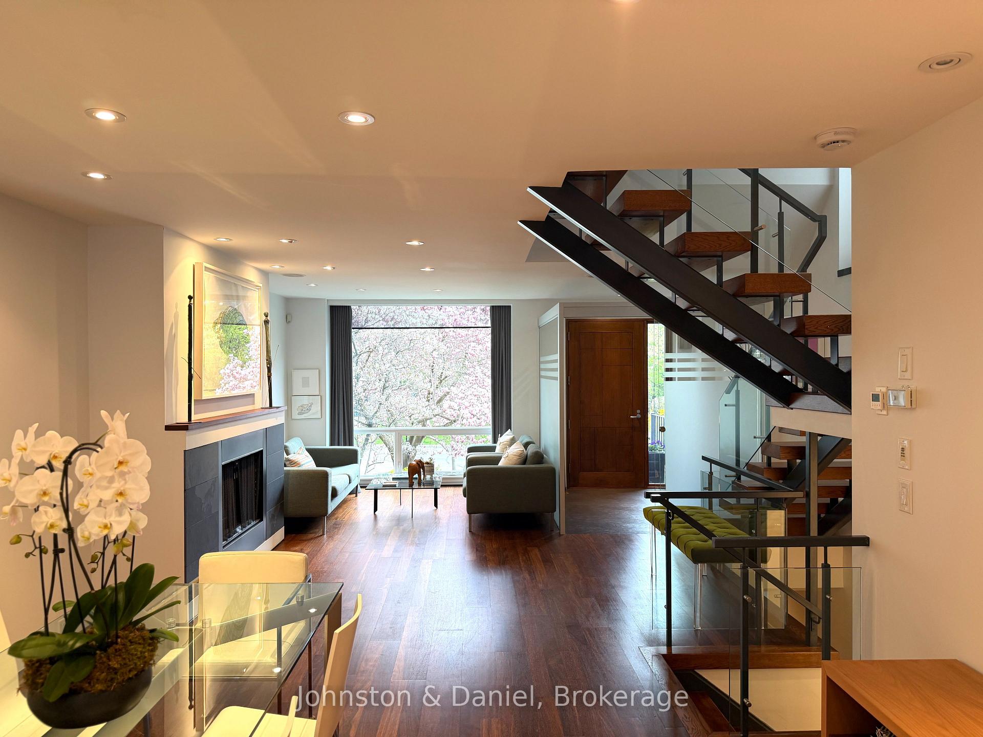 Photo 11 of 44 Standish Avenue, Toronto, Rosedale-Moore Park — HOMEH
