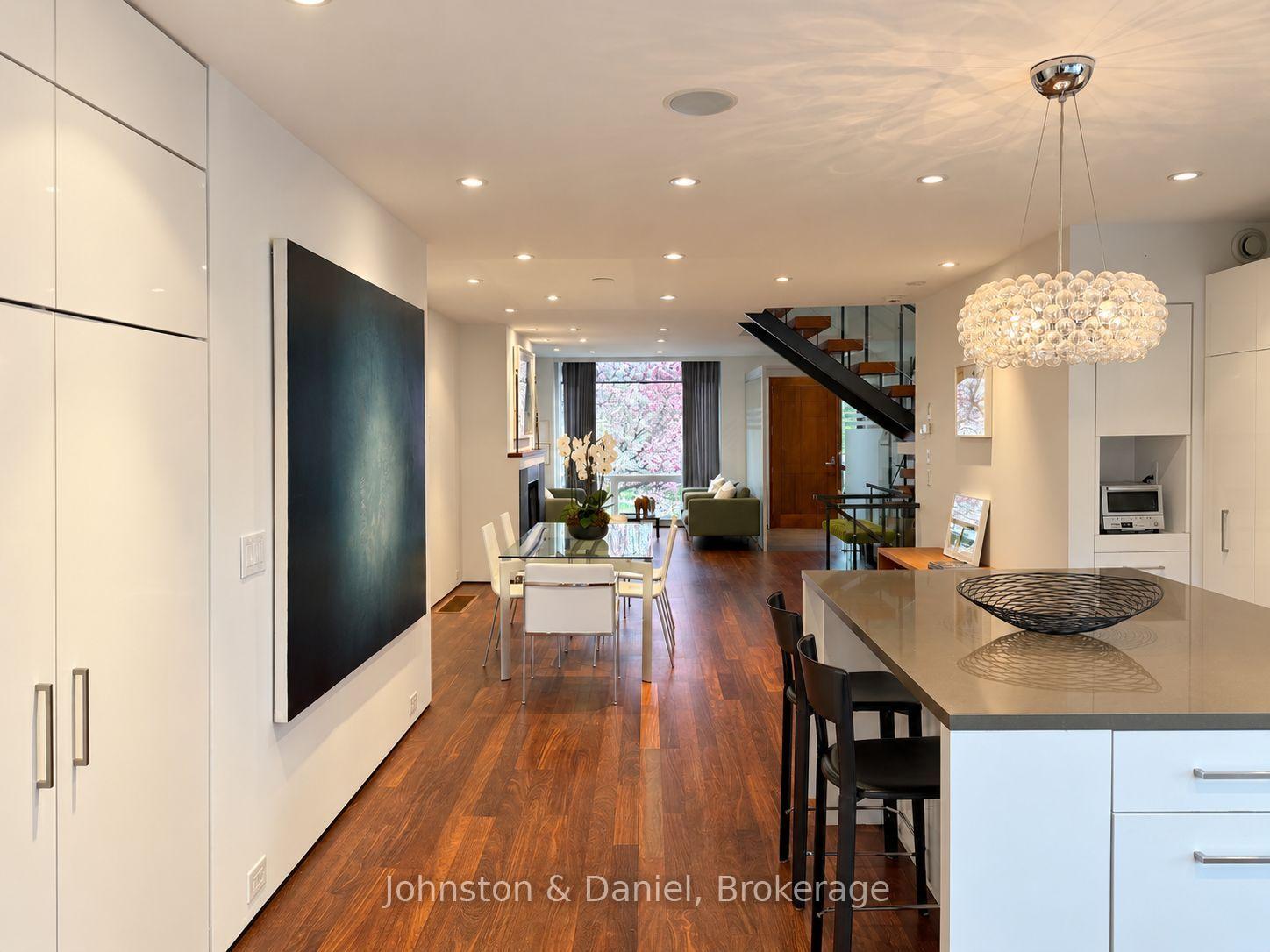 Photo 15 of 44 Standish Avenue, Toronto, Rosedale-Moore Park — HOMEH