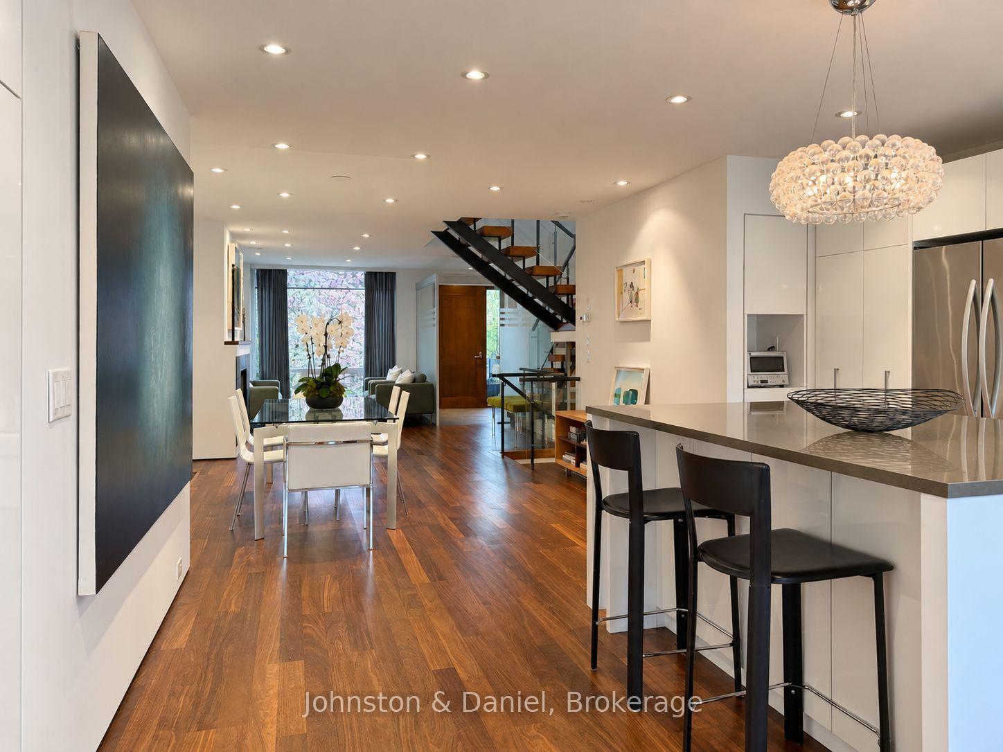 Photo 16 of 44 Standish Avenue, Toronto, Rosedale-Moore Park — HOMEH