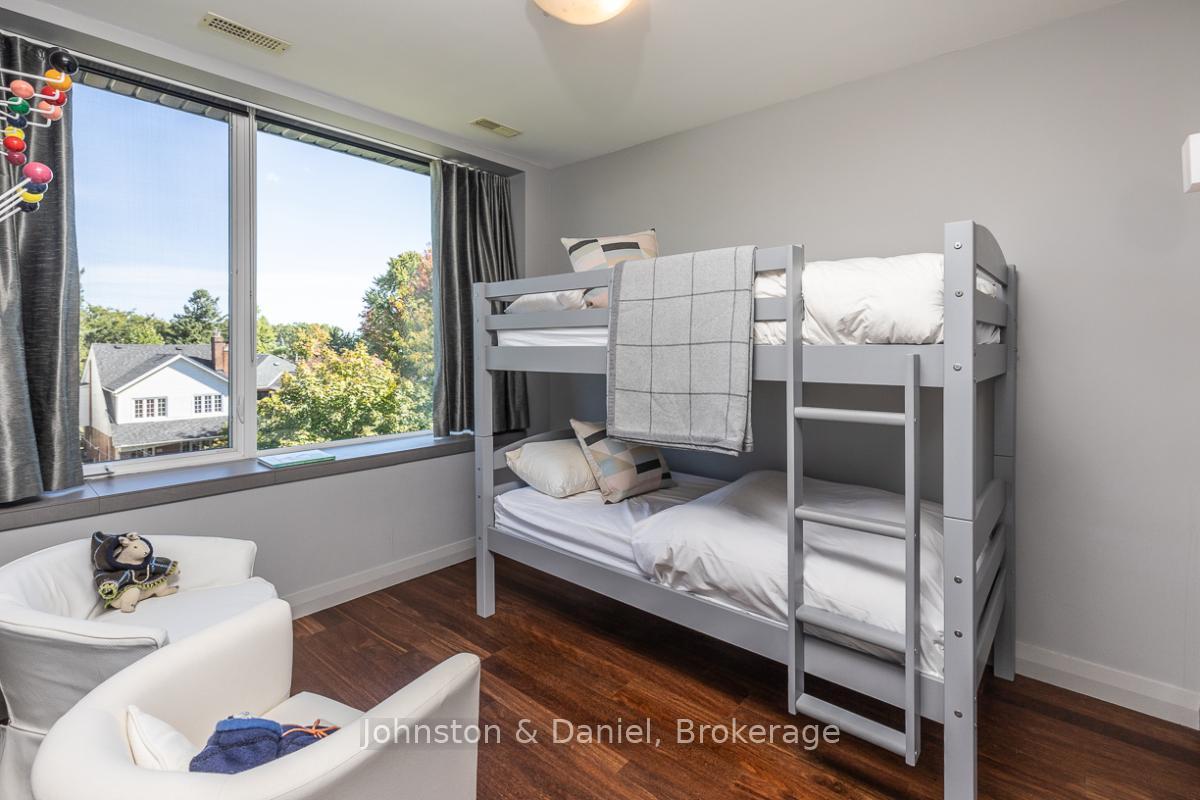 Photo 26 of 44 Standish Avenue, Toronto, Rosedale-Moore Park — HOMEH
