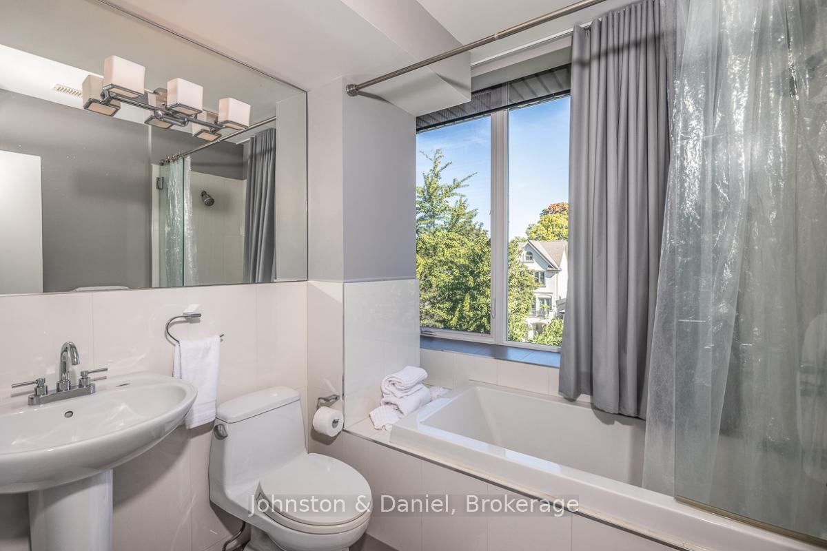 Photo 28 of 44 Standish Avenue, Toronto, Rosedale-Moore Park — HOMEH