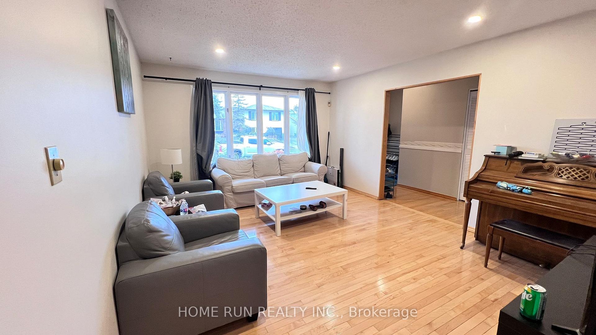 Photo 5 of 960 Cahill Drive, Ottawa, South Keys — HOMEH