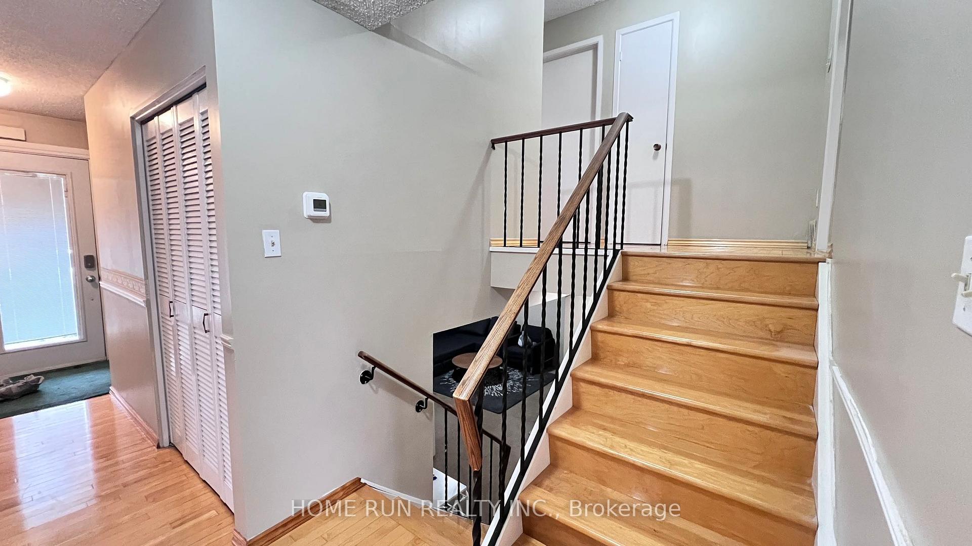 Photo 7 of 960 Cahill Drive, Ottawa, South Keys — HOMEH