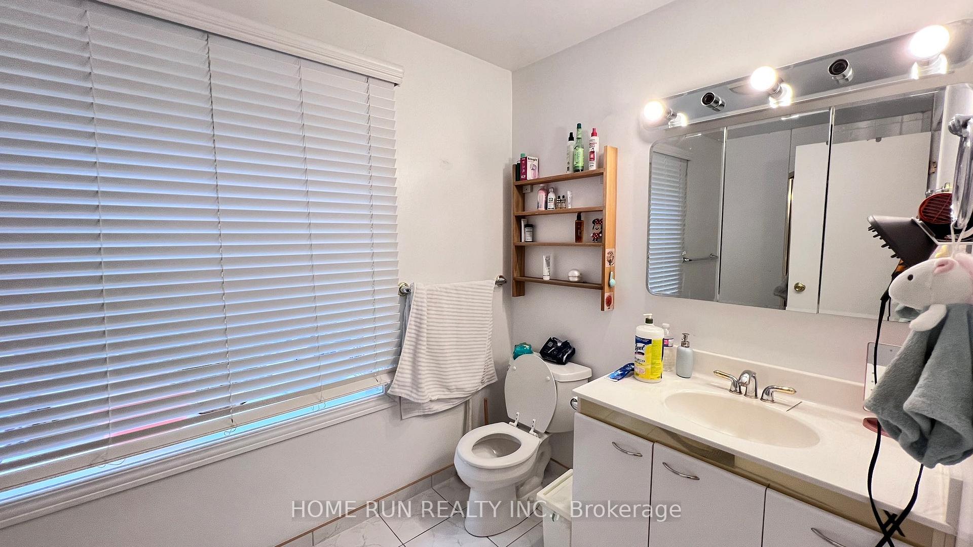 Photo 12 of 960 Cahill Drive, Ottawa, South Keys — HOMEH