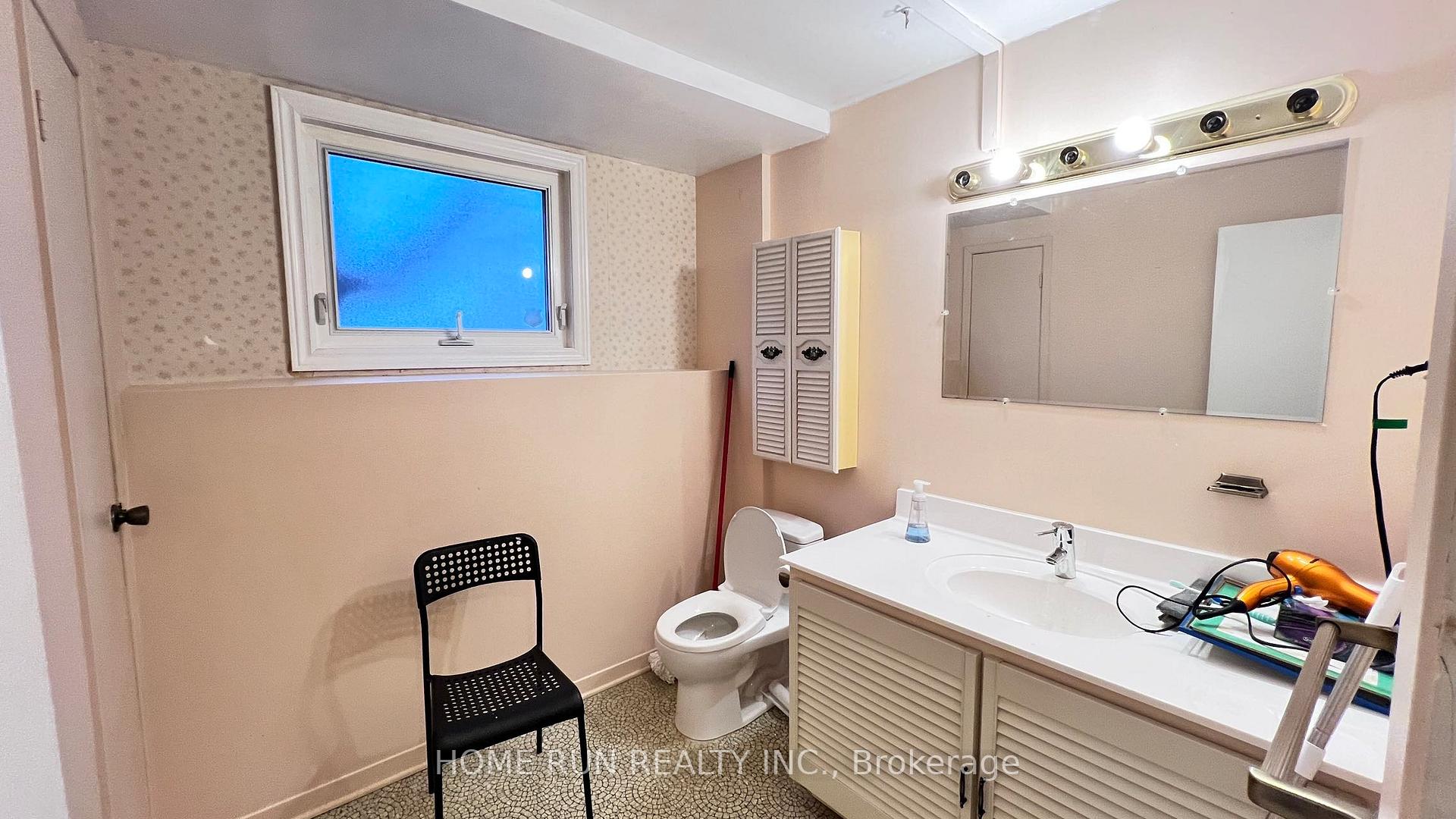 Photo 20 of 960 Cahill Drive, Ottawa, South Keys — HOMEH