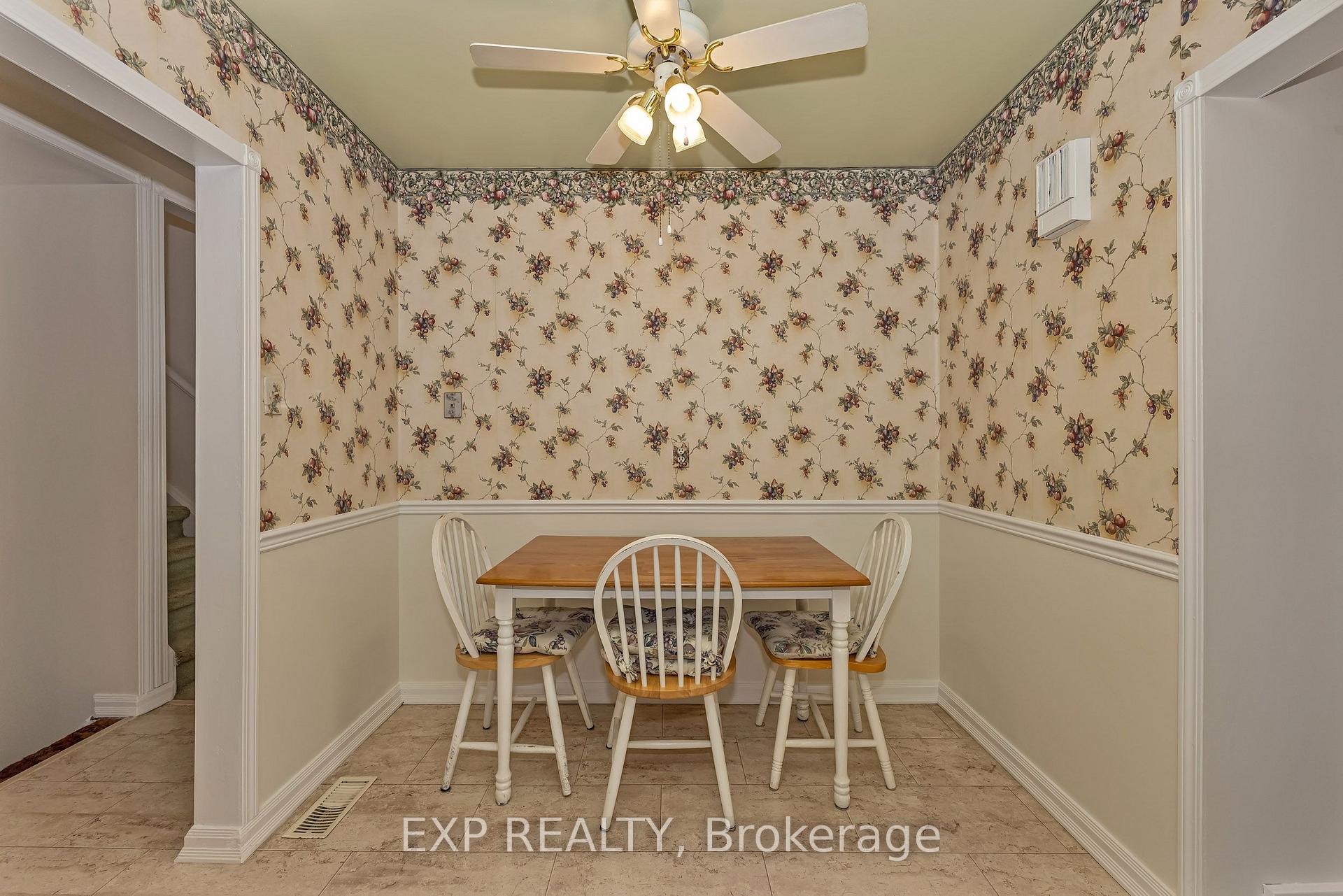 Photo 10 of 2161 Valley Drive, Ottawa, Elmvale Acres/Urbandale — HOMEH