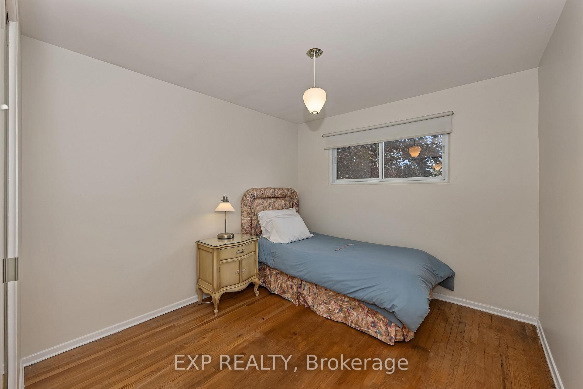 Photo 19 of 2161 Valley Drive, Ottawa, Elmvale Acres/Urbandale — HOMEH