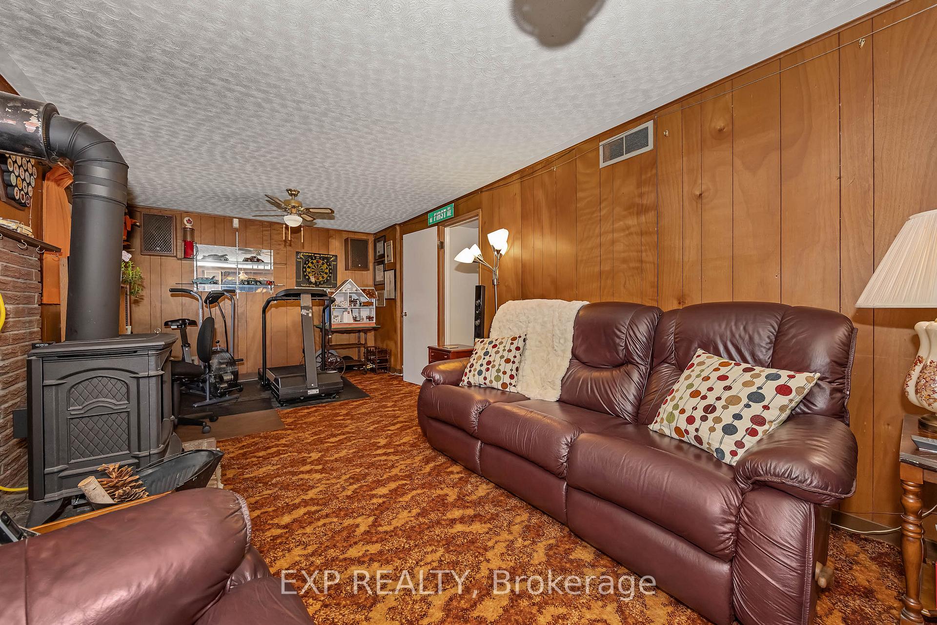 Photo 25 of 2161 Valley Drive, Ottawa, Elmvale Acres/Urbandale — HOMEH