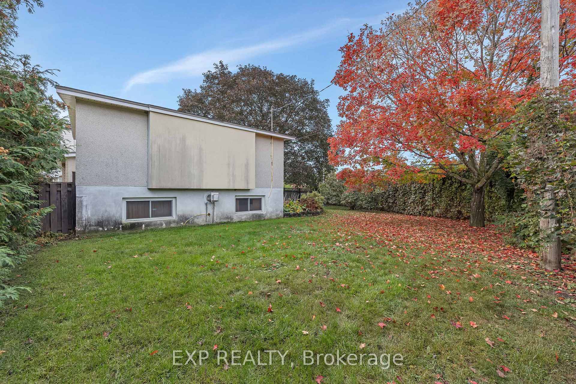Photo 33 of 2161 Valley Drive, Ottawa, Elmvale Acres/Urbandale — HOMEH