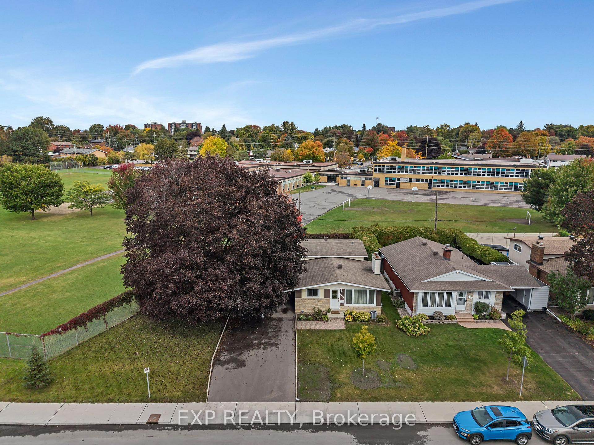 Photo 35 of 2161 Valley Drive, Ottawa, Elmvale Acres/Urbandale — HOMEH