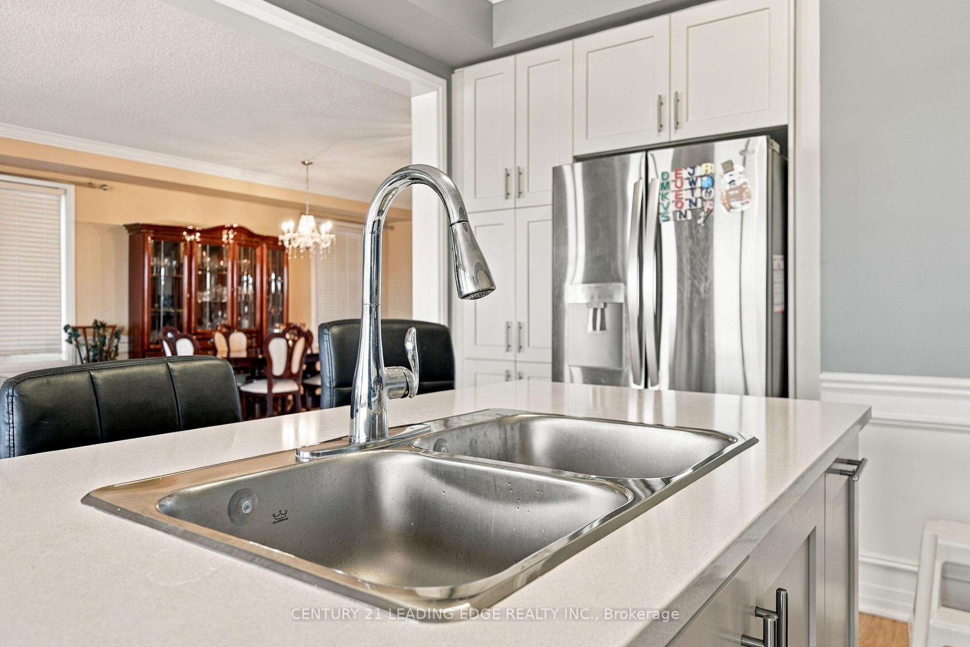 Photo 57 of 119 Yacht Drive, Clarington, Bowmanville — HOMEH