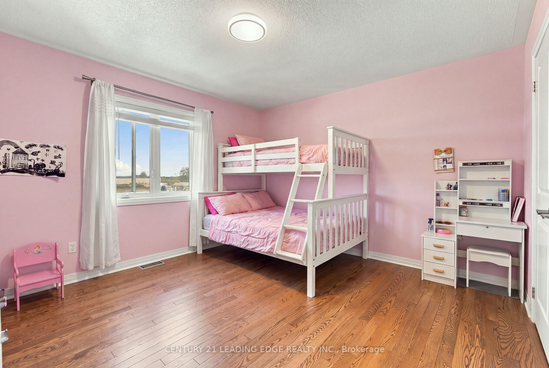 Photo 64 of 119 Yacht Drive, Clarington, Bowmanville — HOMEH