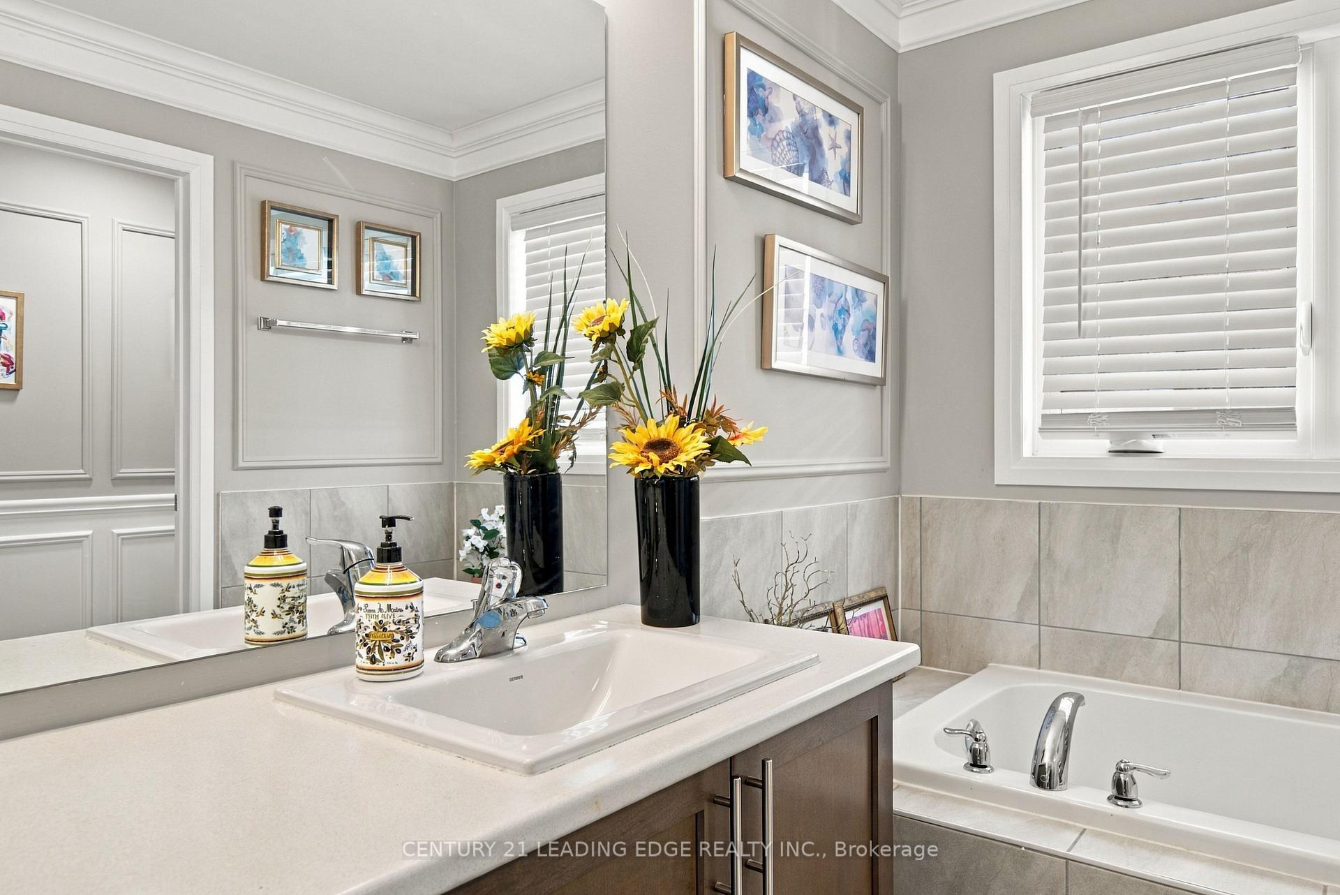 Photo 71 of 119 Yacht Drive, Clarington, Bowmanville — HOMEH