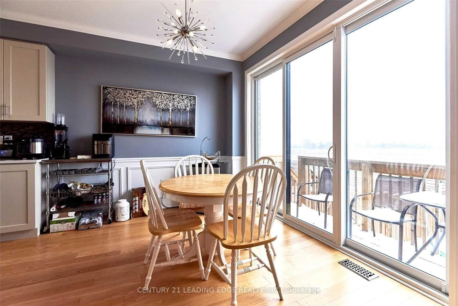 Photo 11 of 119 Yacht Drive, Clarington, Bowmanville — HOMEH
