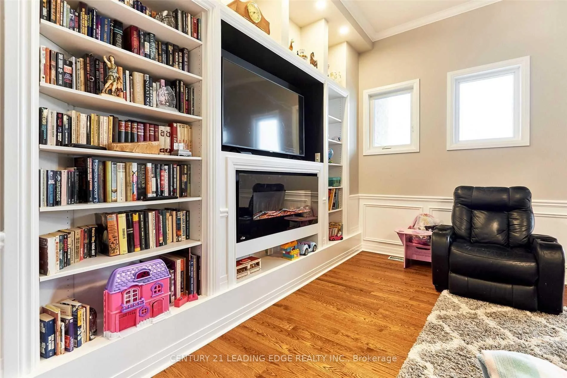 Photo 26 of 119 Yacht Drive, Clarington, Bowmanville — HOMEH