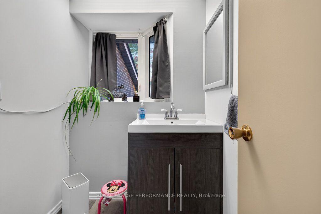 Photo 5 of Unit 93, 6816 Bilberry Drive, Ottawa, Convent Glen North — HOMEH