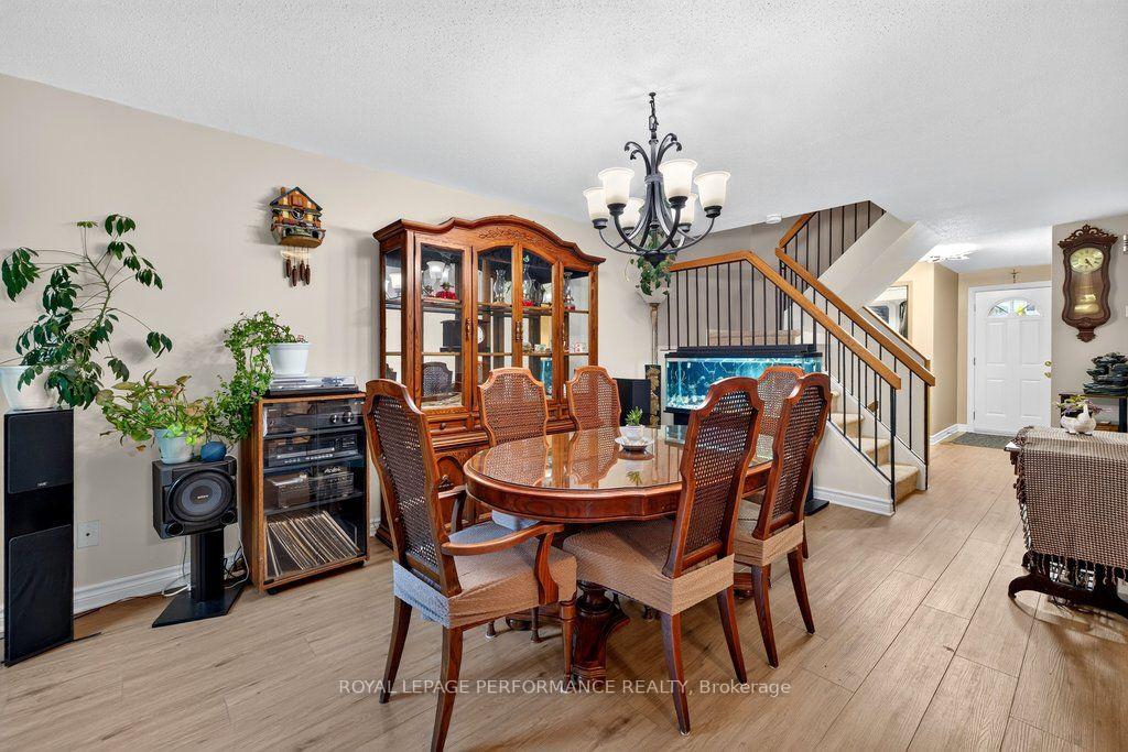 Photo 6 of Unit 93, 6816 Bilberry Drive, Ottawa, Convent Glen North — HOMEH
