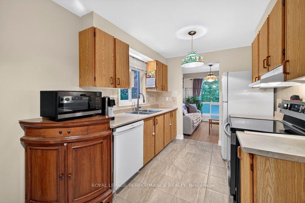 Photo 12 of Unit 93, 6816 Bilberry Drive, Ottawa, Convent Glen North — HOMEH