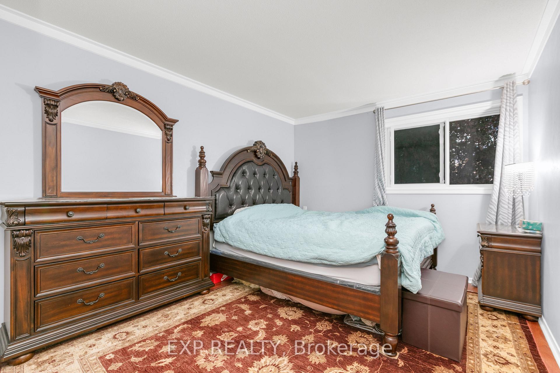 Photo 18 of 4 Fulham Court E, Ottawa, Barrhaven - On the Green — HOMEH