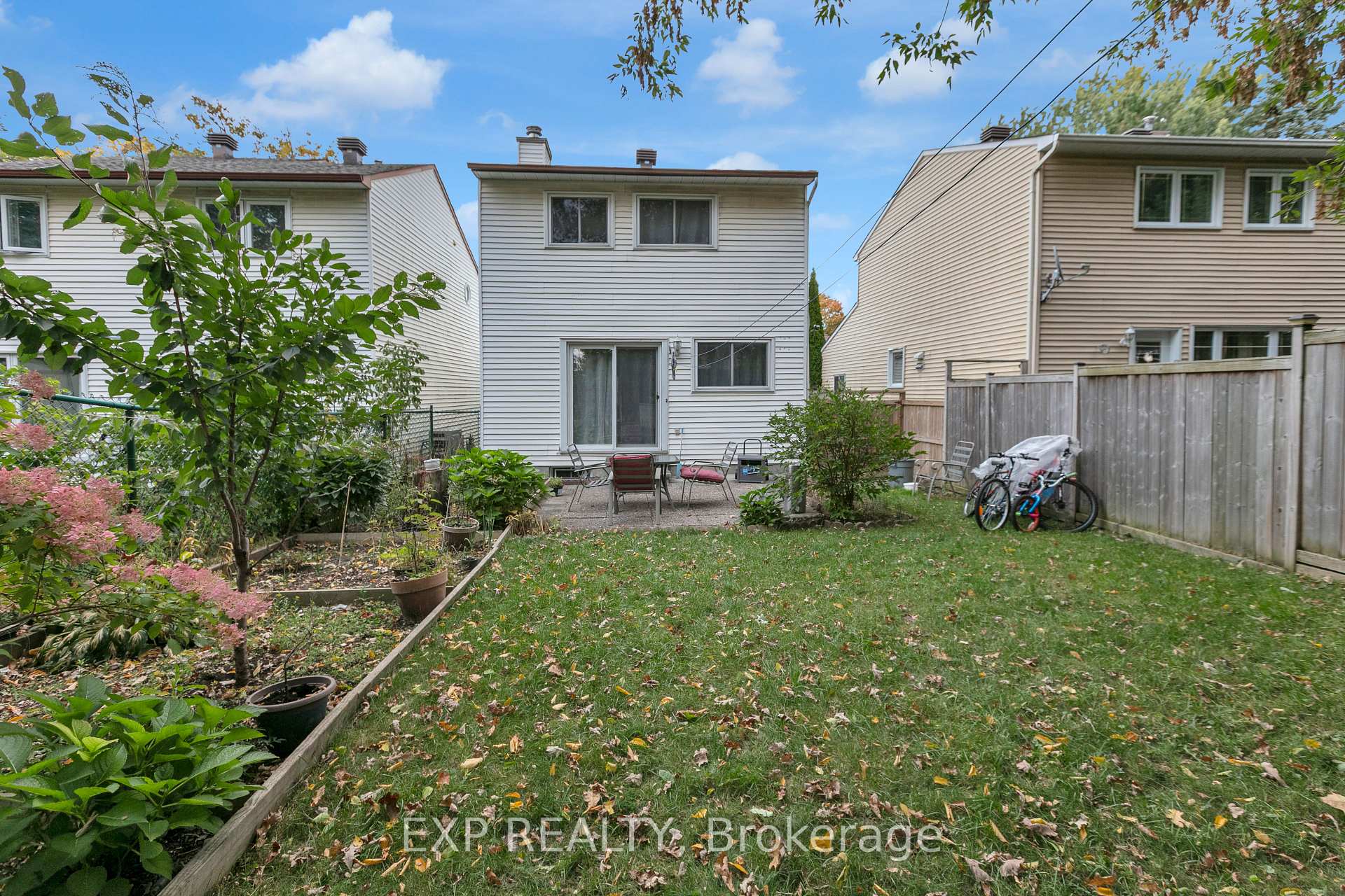 Photo 31 of 4 Fulham Court E, Ottawa, Barrhaven - On the Green — HOMEH