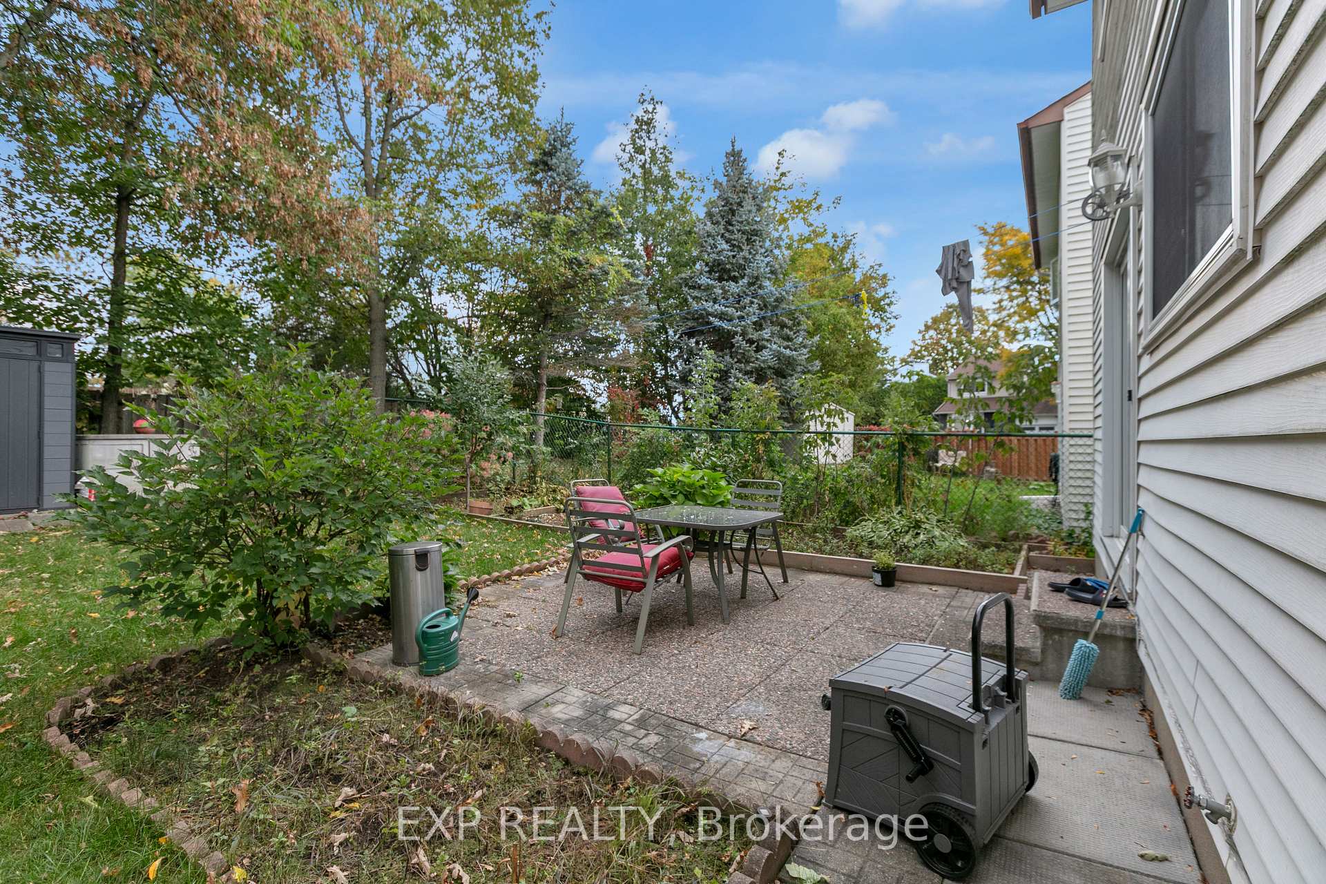 Photo 32 of 4 Fulham Court E, Ottawa, Barrhaven - On the Green — HOMEH