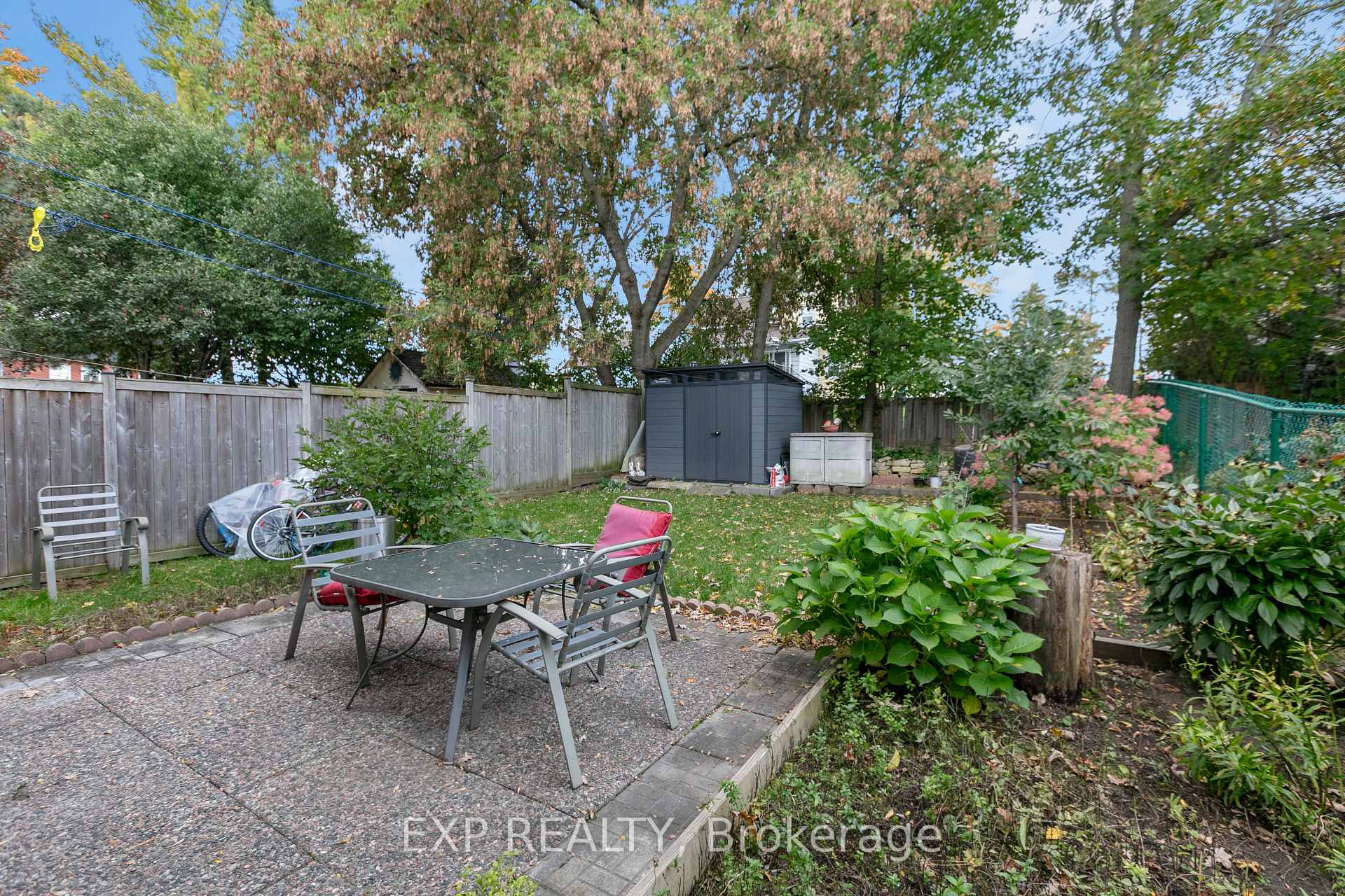 Photo 33 of 4 Fulham Court E, Ottawa, Barrhaven - On the Green — HOMEH