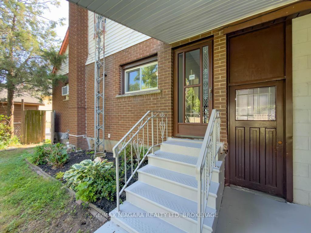 Photo 42 of 5576 Desson Avenue, Niagara Falls, Clifton Hill — HOMEH