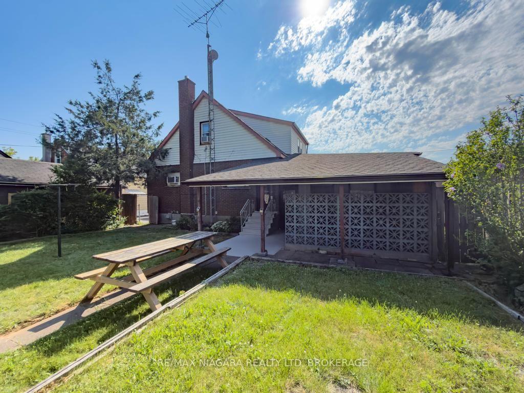 Photo 45 of 5576 Desson Avenue, Niagara Falls, Clifton Hill — HOMEH