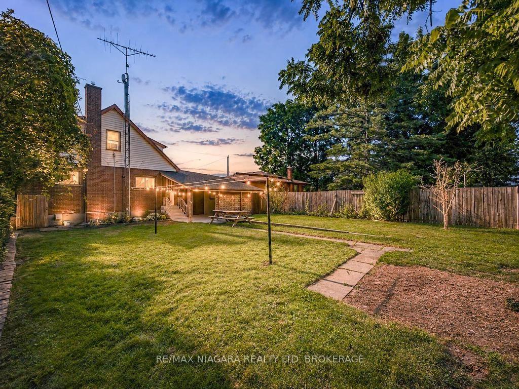 Photo 49 of 5576 Desson Avenue, Niagara Falls, Clifton Hill — HOMEH