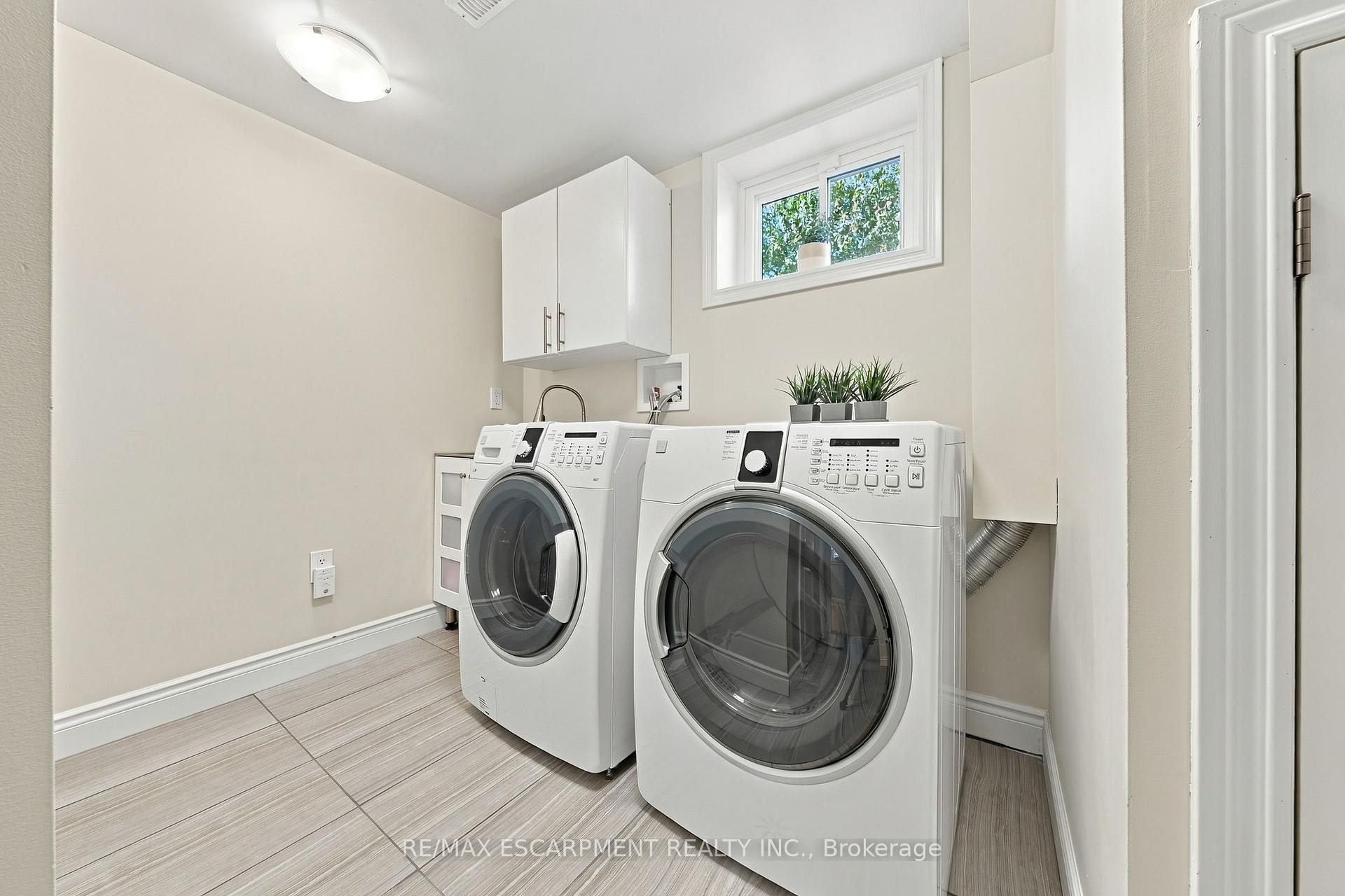 Photo 26 of 2231 Urwin Crescent, Oakville, West — HOMEH