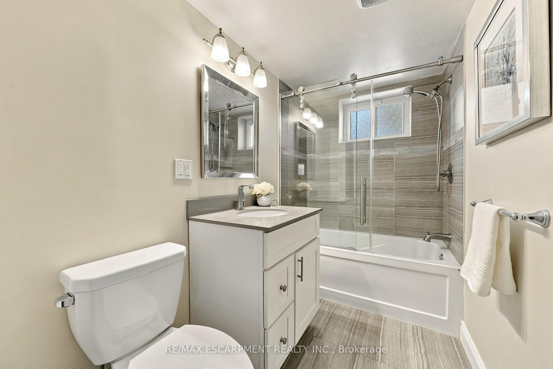 Photo 71 of 2231 Urwin Crescent, Oakville, West — HOMEH