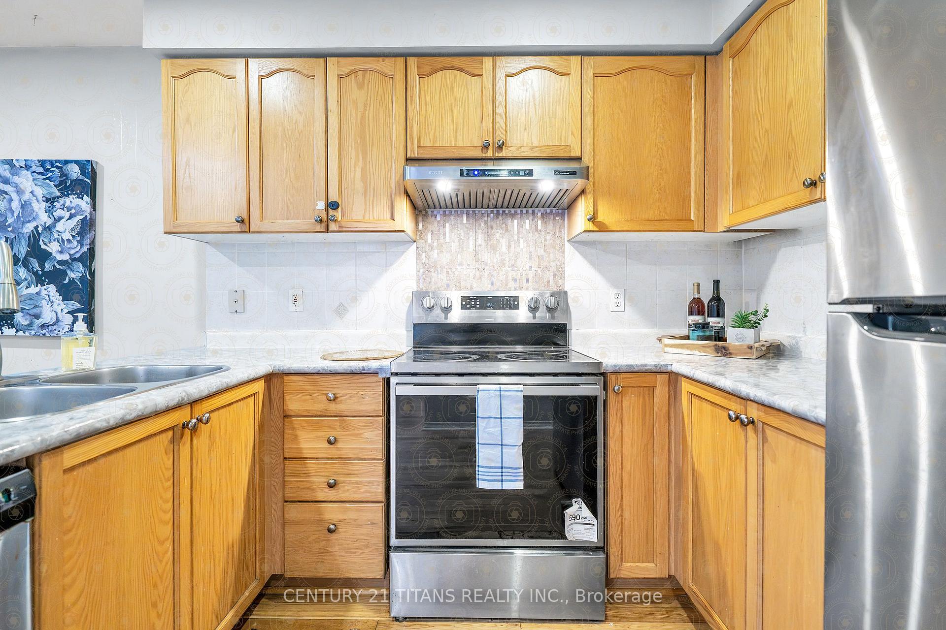 Photo 7 of 51 Marchwood Crescent, Clarington, Bowmanville — HOMEH