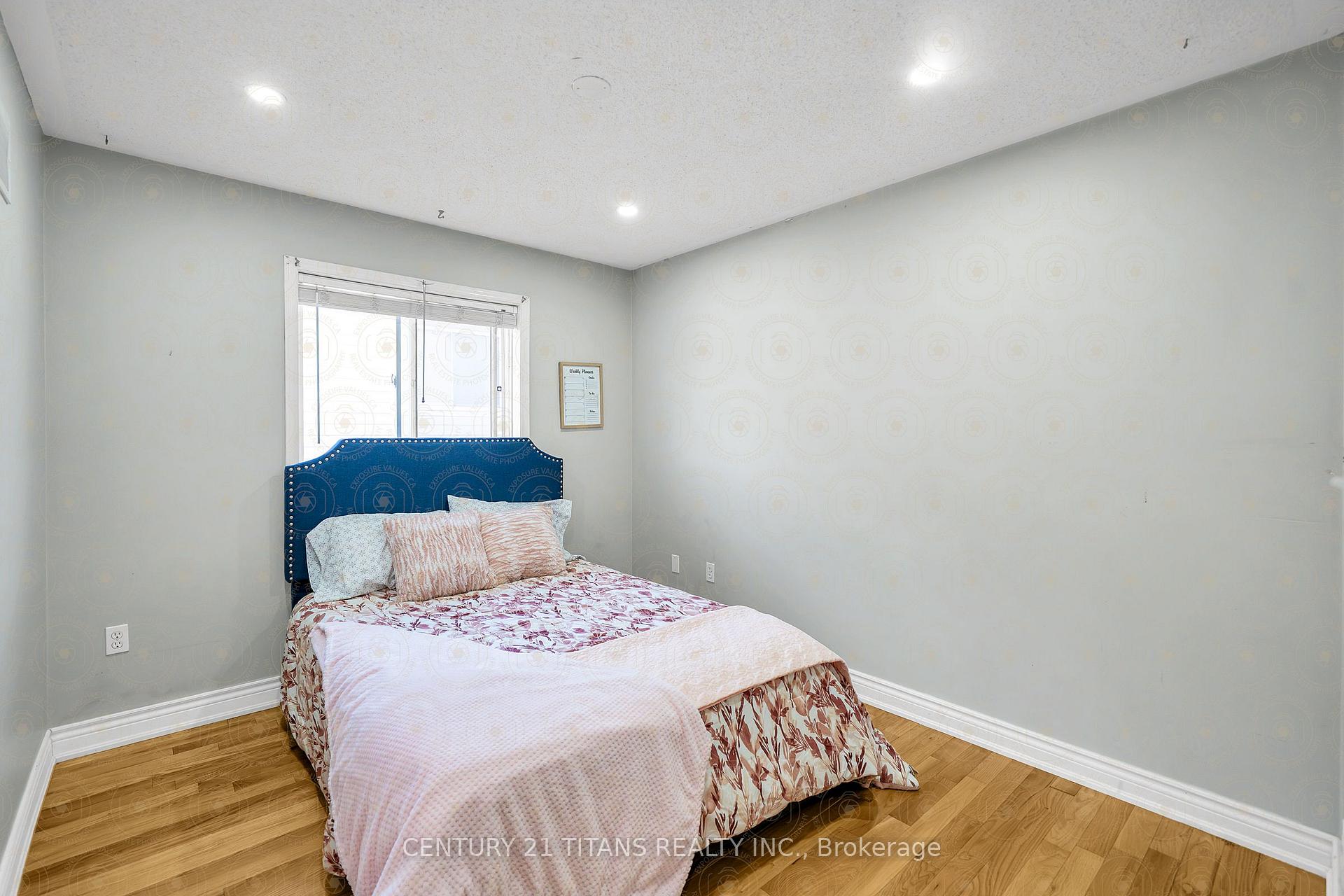 Photo 11 of 51 Marchwood Crescent, Clarington, Bowmanville — HOMEH