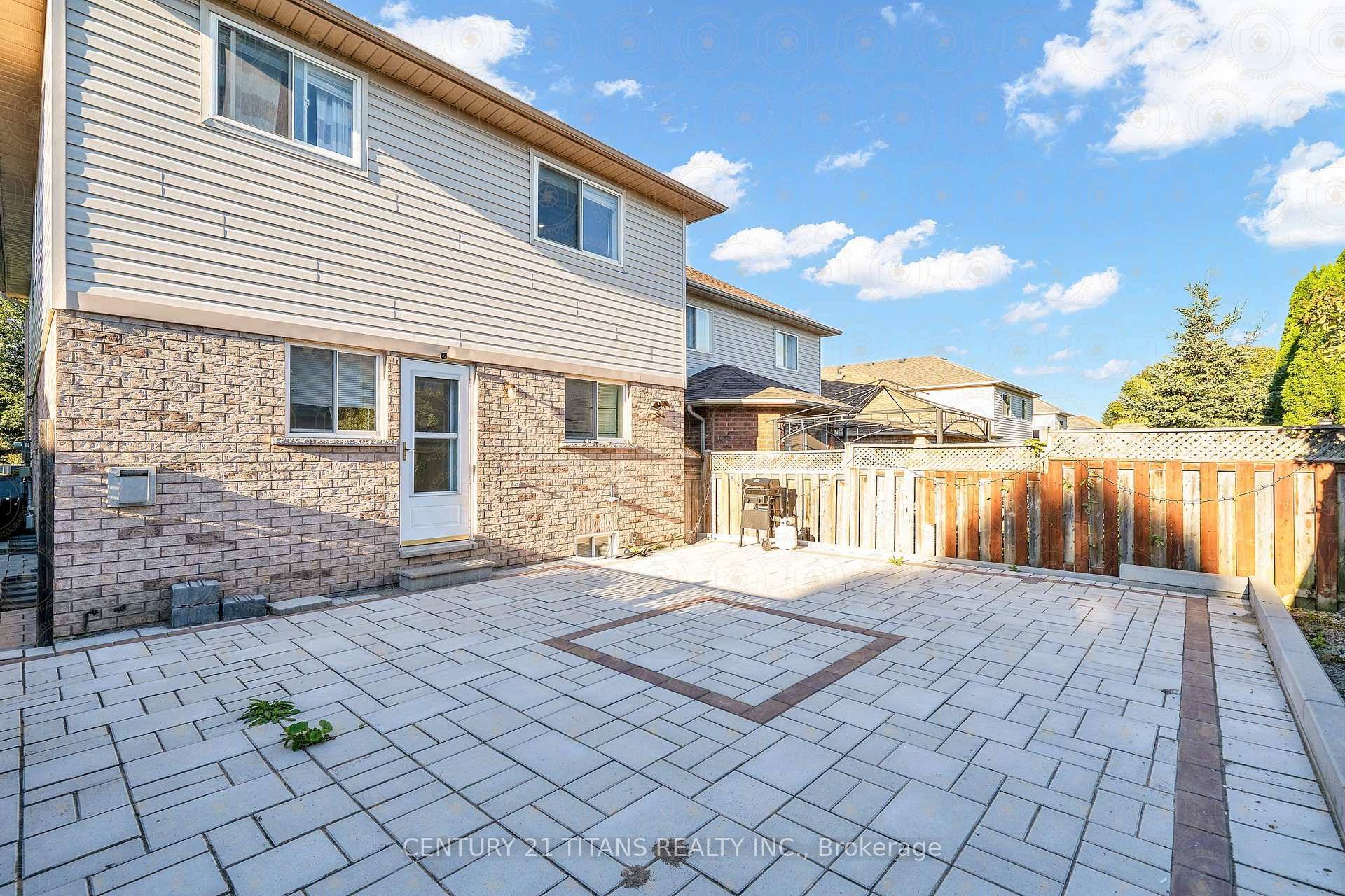 Photo 19 of 51 Marchwood Crescent, Clarington, Bowmanville — HOMEH