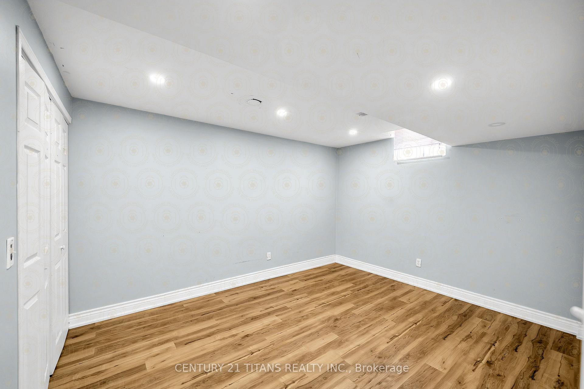 Photo 21 of 51 Marchwood Crescent, Clarington, Bowmanville — HOMEH