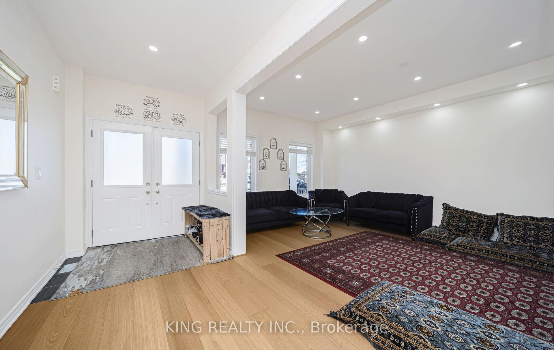 Photo 7 of 7 Todd Crescent, Southgate — HOMEH