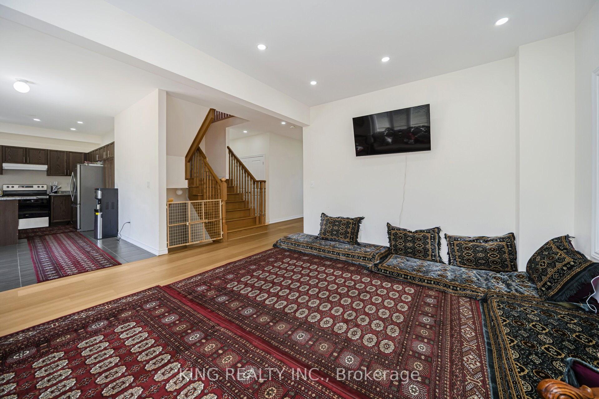 Photo 15 of 7 Todd Crescent, Southgate — HOMEH