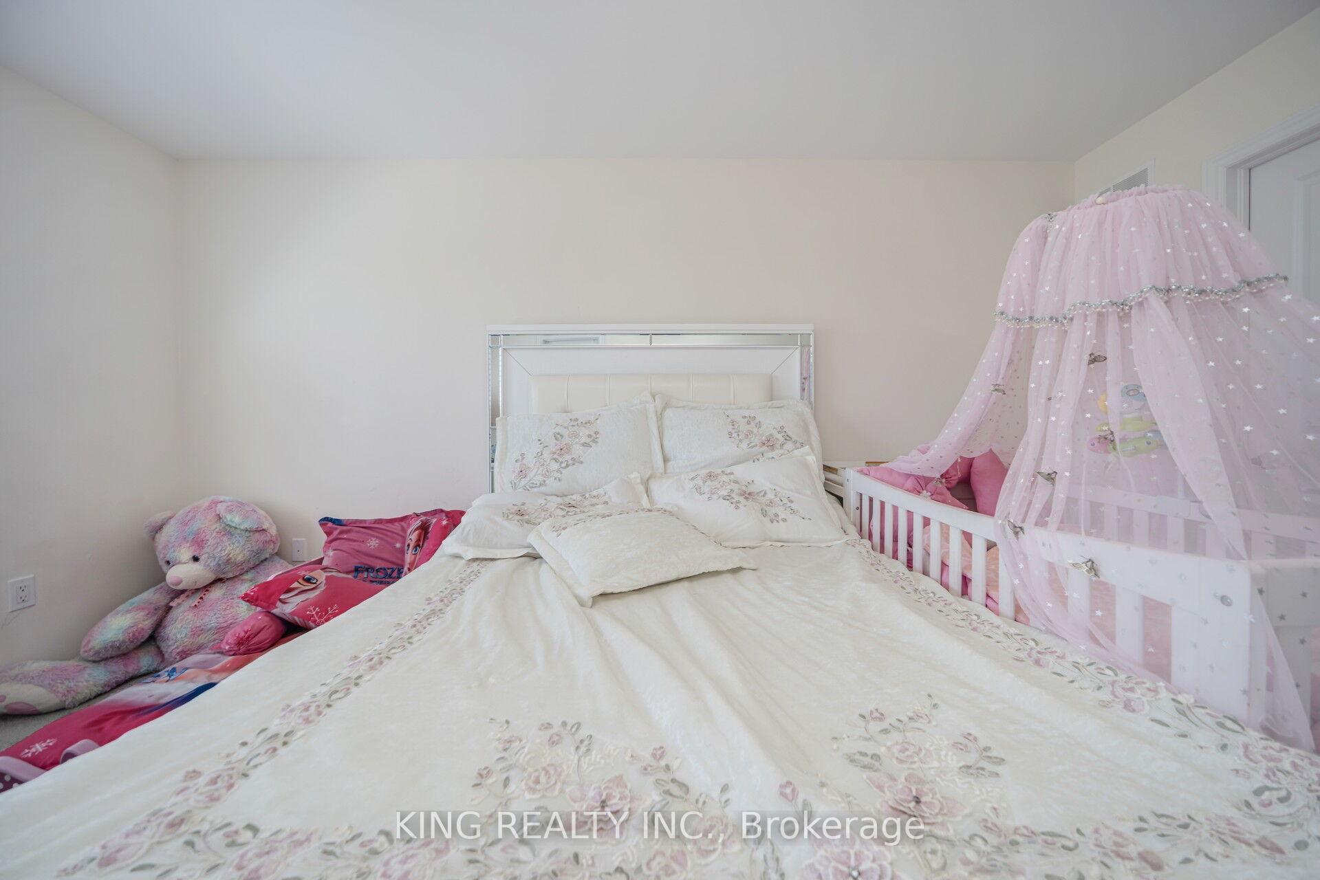 Photo 26 of 7 Todd Crescent, Southgate — HOMEH