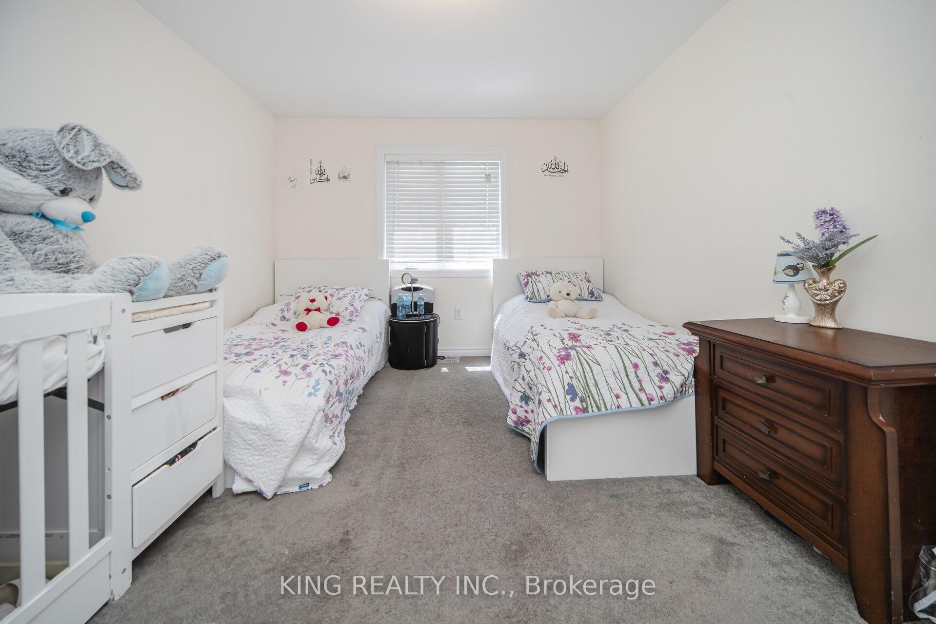 Photo 41 of 7 Todd Crescent, Southgate — HOMEH