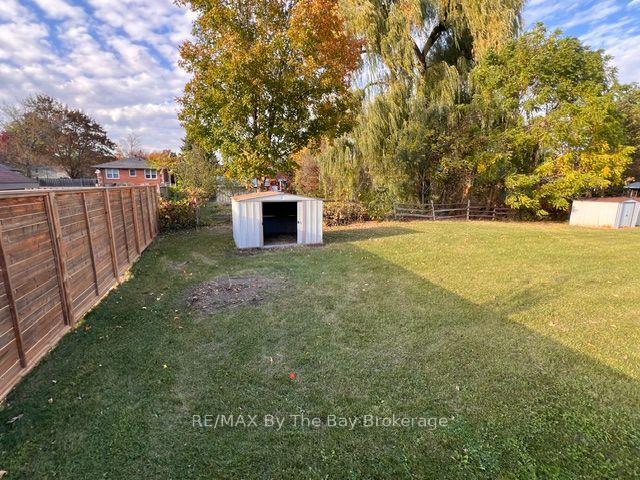 Photo 5 of Unit Unit a, 22 Edward Street, Clearview, Creemore — HOMEH