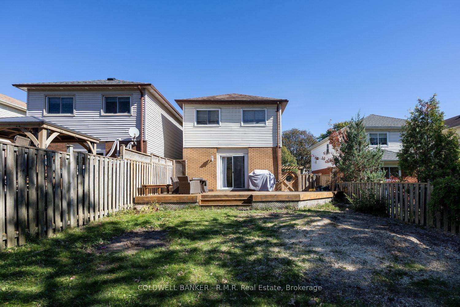 Photo 24 of 385 Trailridge Crescent, Oshawa, Pinecrest — HOMEH