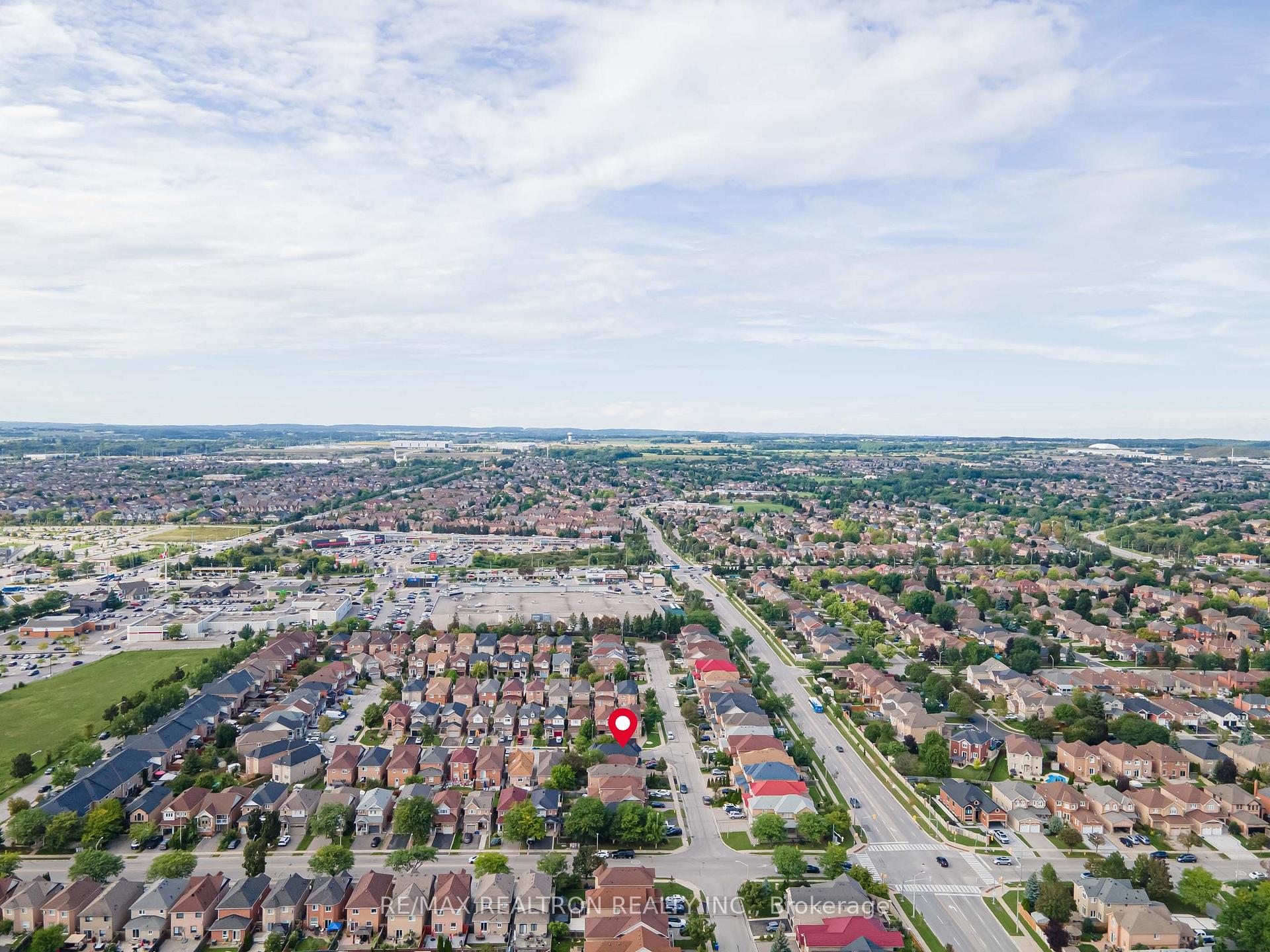 Photo 44 of 195 Kale Crescent, Vaughan, Maple — HOMEH