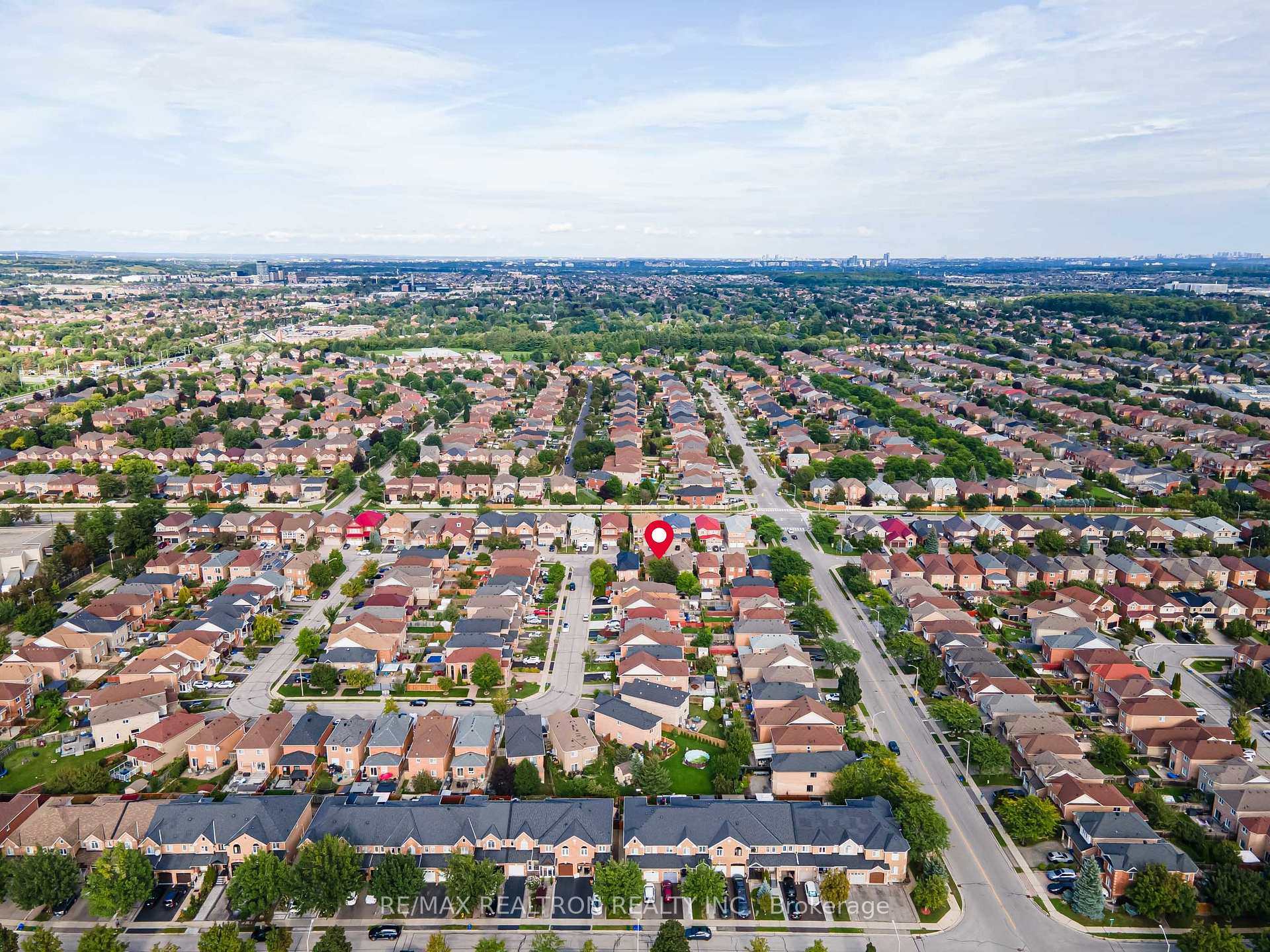 Photo 45 of 195 Kale Crescent, Vaughan, Maple — HOMEH