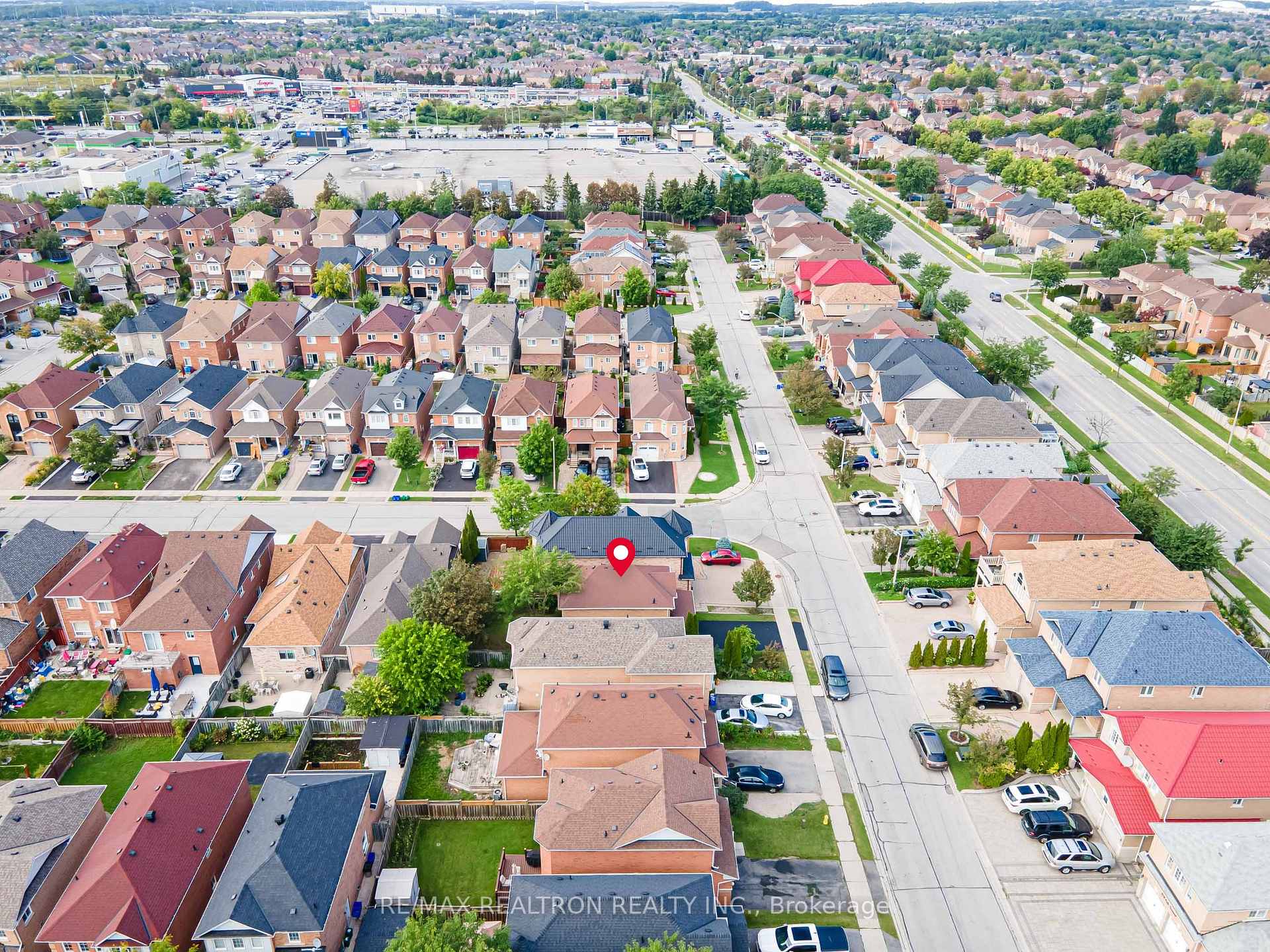 Photo 46 of 195 Kale Crescent, Vaughan, Maple — HOMEH